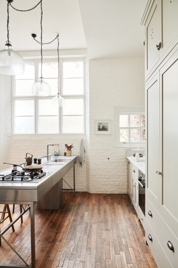 FOR THE LOVE OF KITCHENS - A KITCHEN FOR ENTERTAINING - The deVOL ...