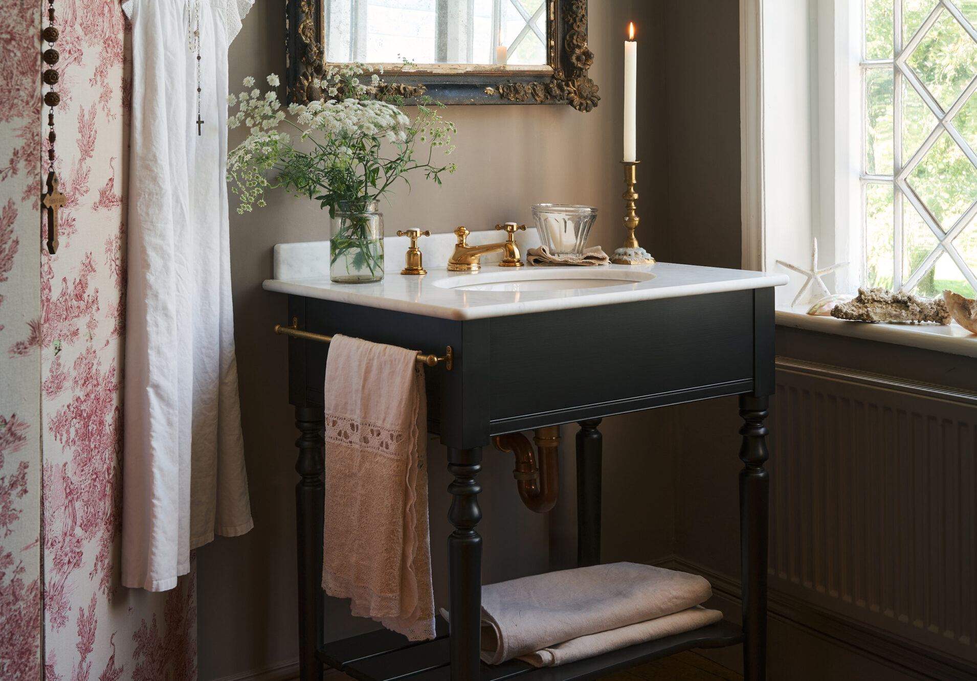 The Best Bathroom Washstand Chosen by Industry Experts
