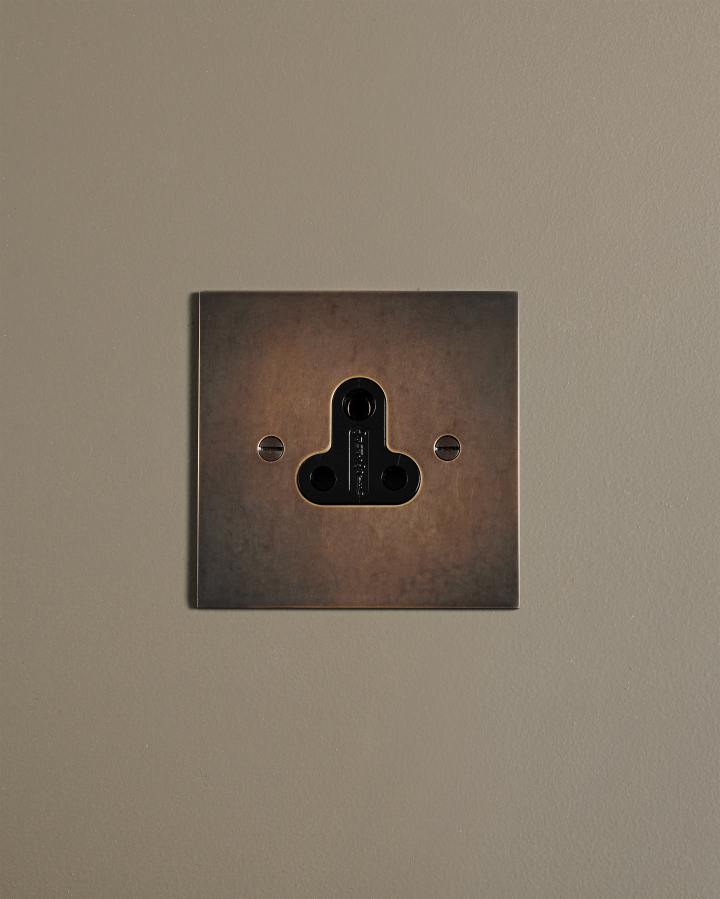 Classic 5A Plug Sockets